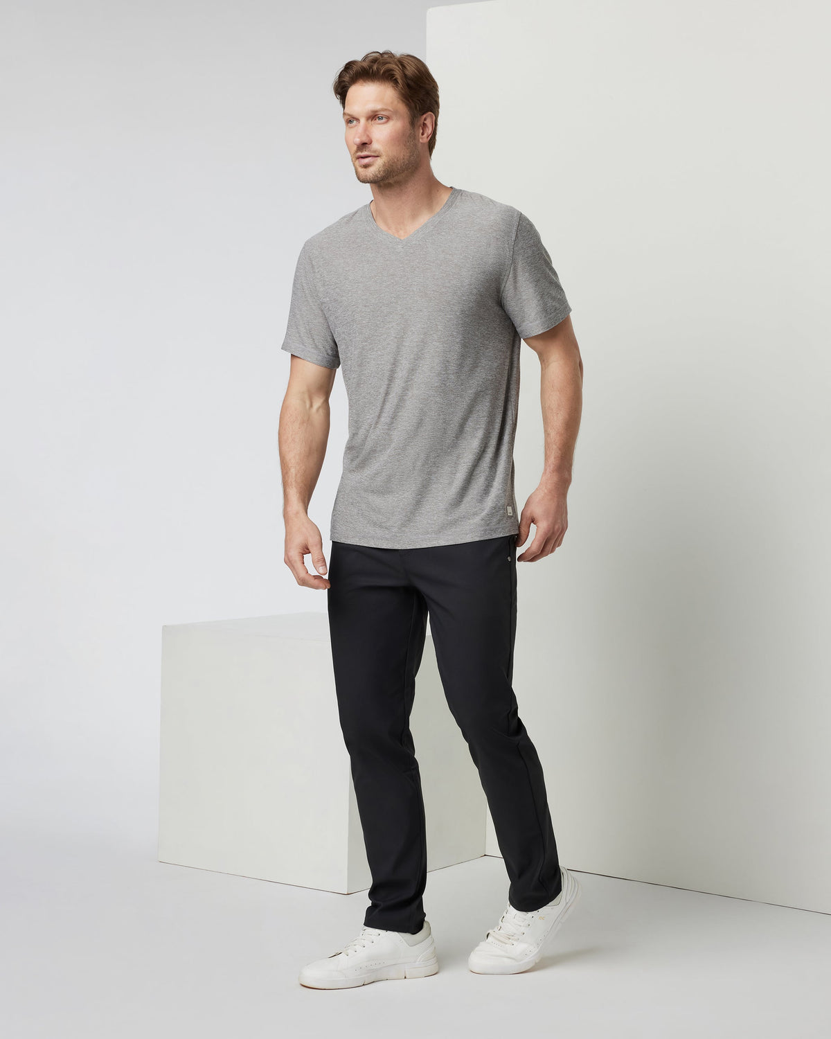 Strato Tech V-Neck Tee | Heather Grey