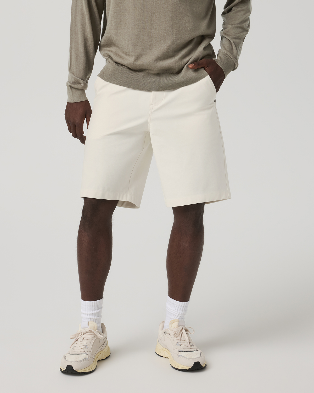Vuori Meta™ Canvas Carpenter Short 10" | Ivory