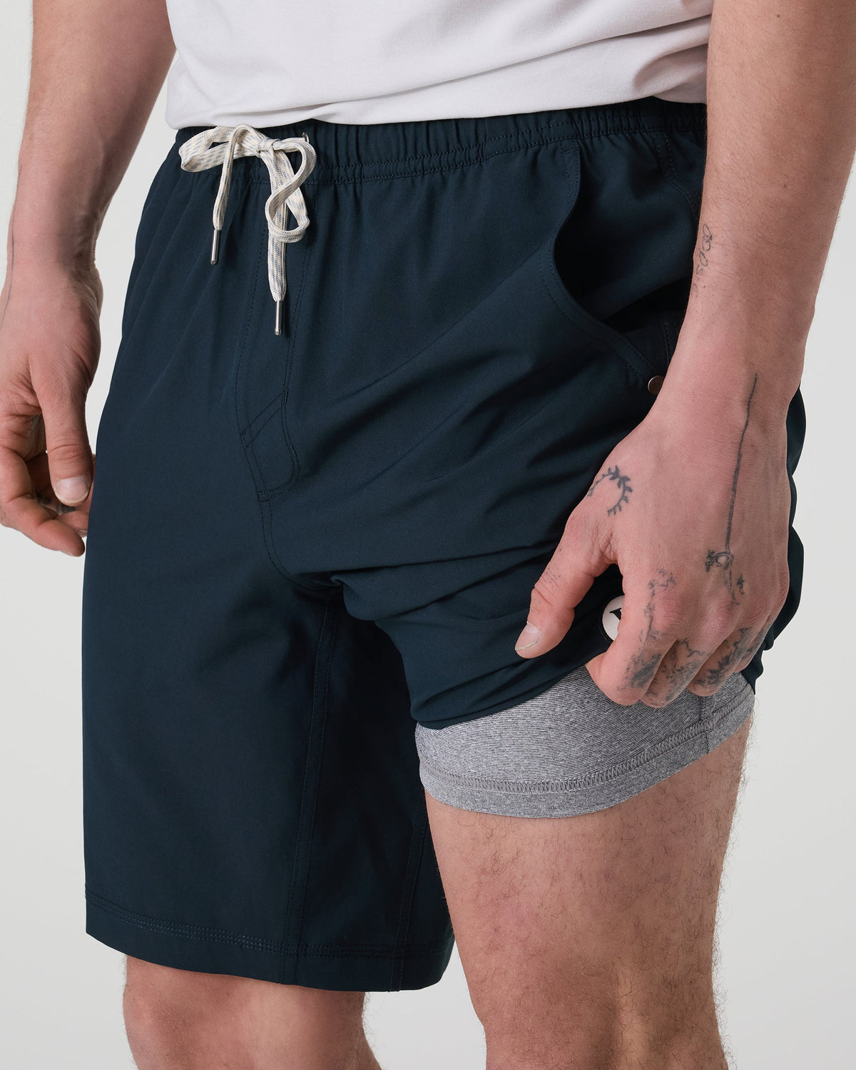 Kore Short Lined 9" | Ink