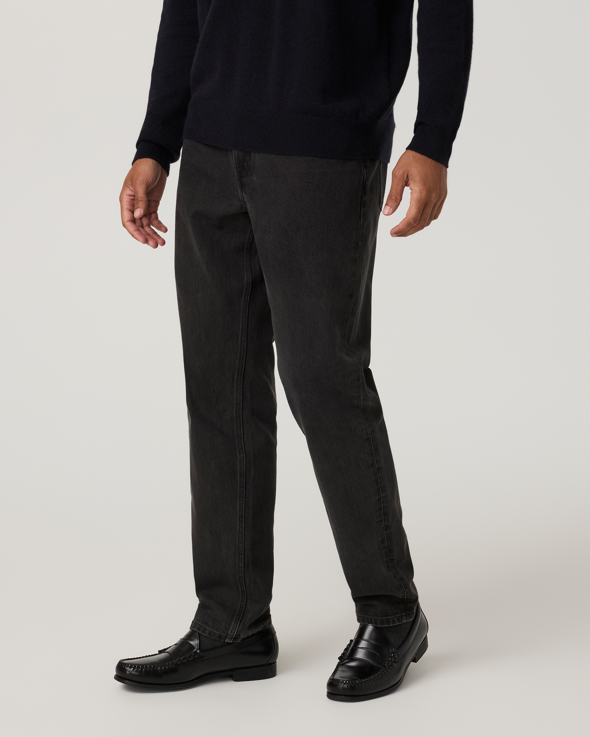Vuori Vintage Jean Classic Fit 32" | Black Wash Denim
