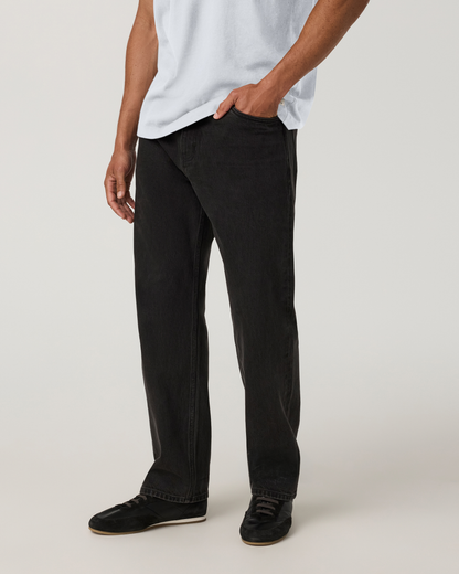 Vuori Vintage Jean Relaxed Fit 32" | Black Wash Denim