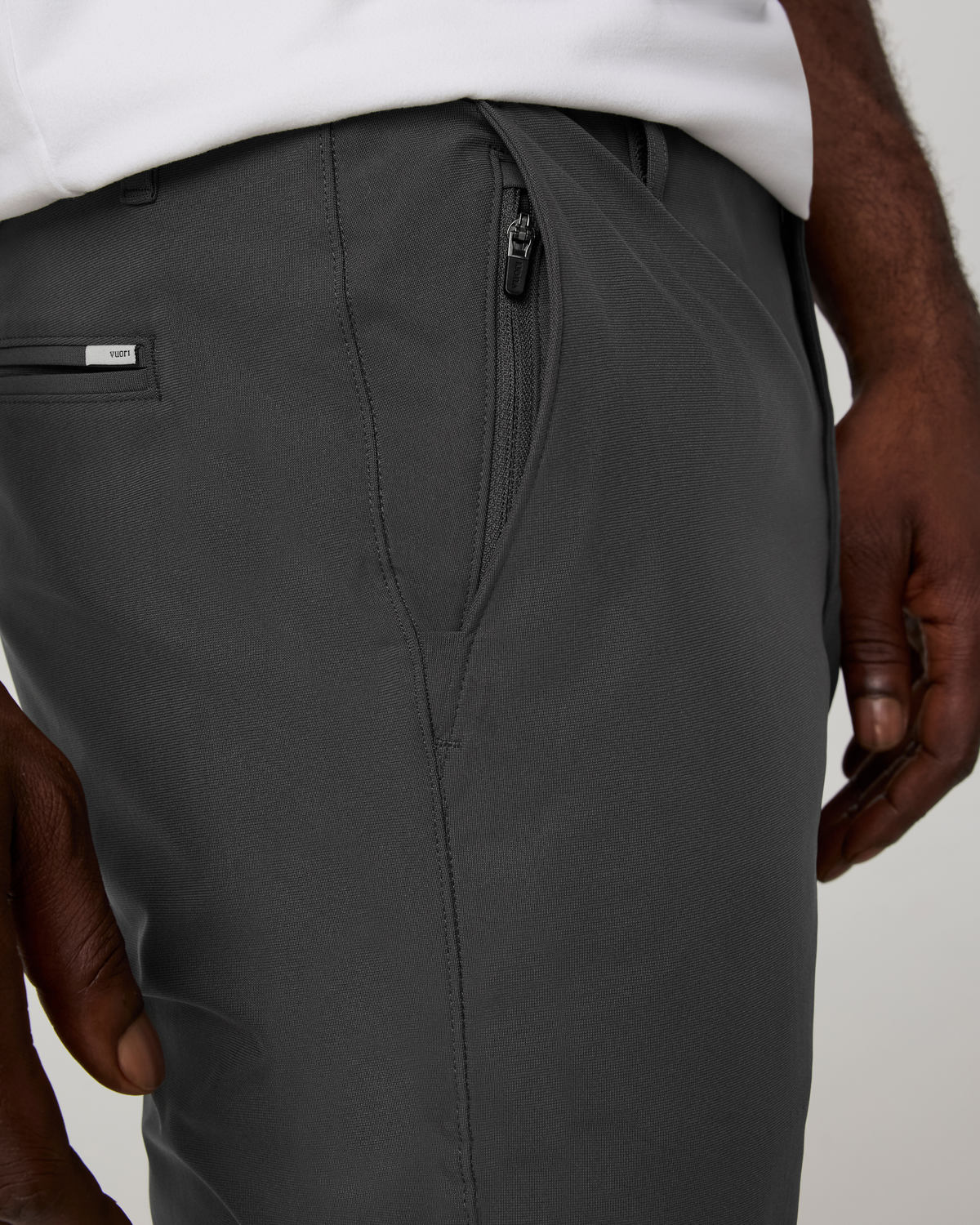 Vuori Meta™ Trouser Athletic Slim Fit 32" | Dark Pewter