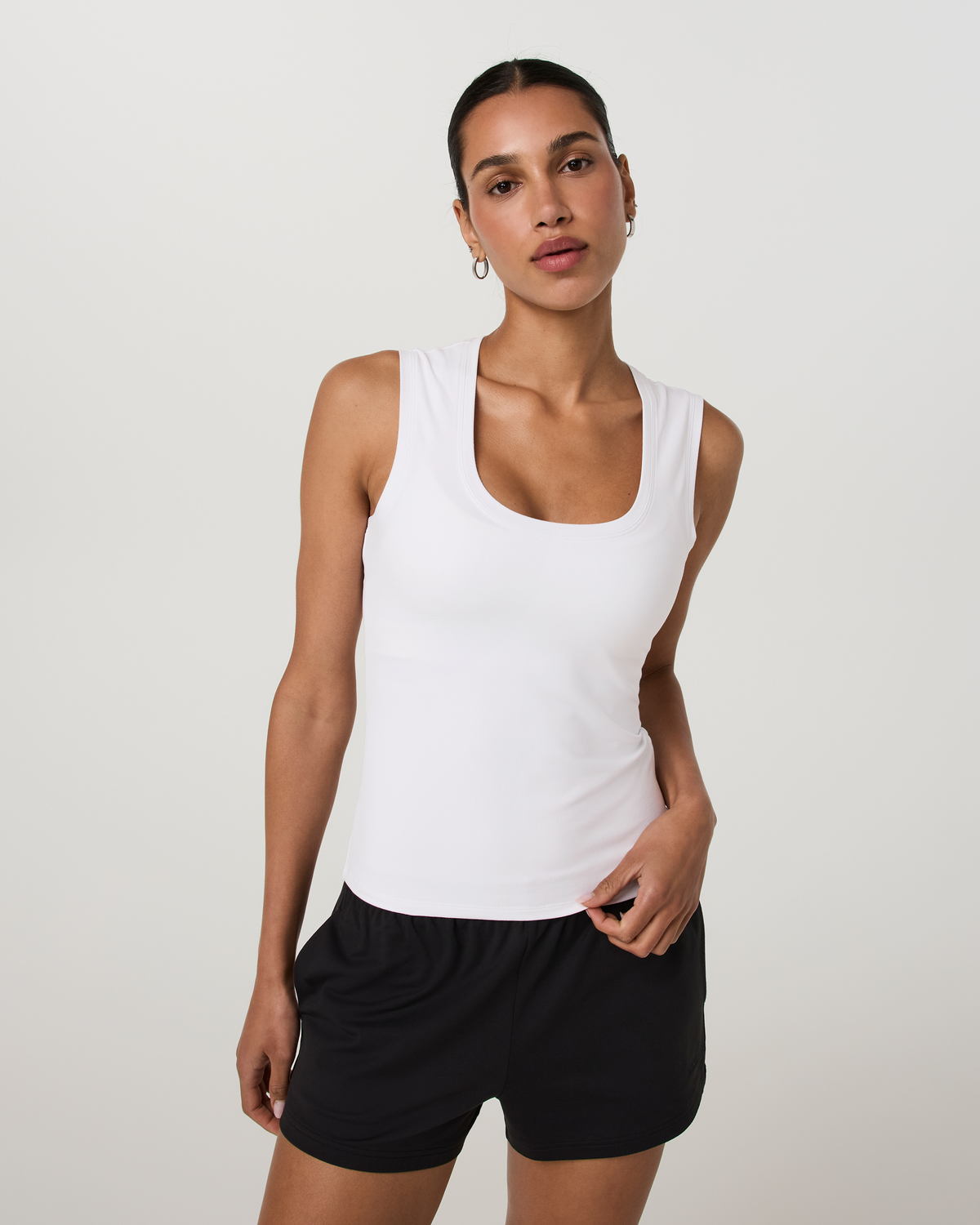 Halo Essential Scoop Tank Long | White Tonal