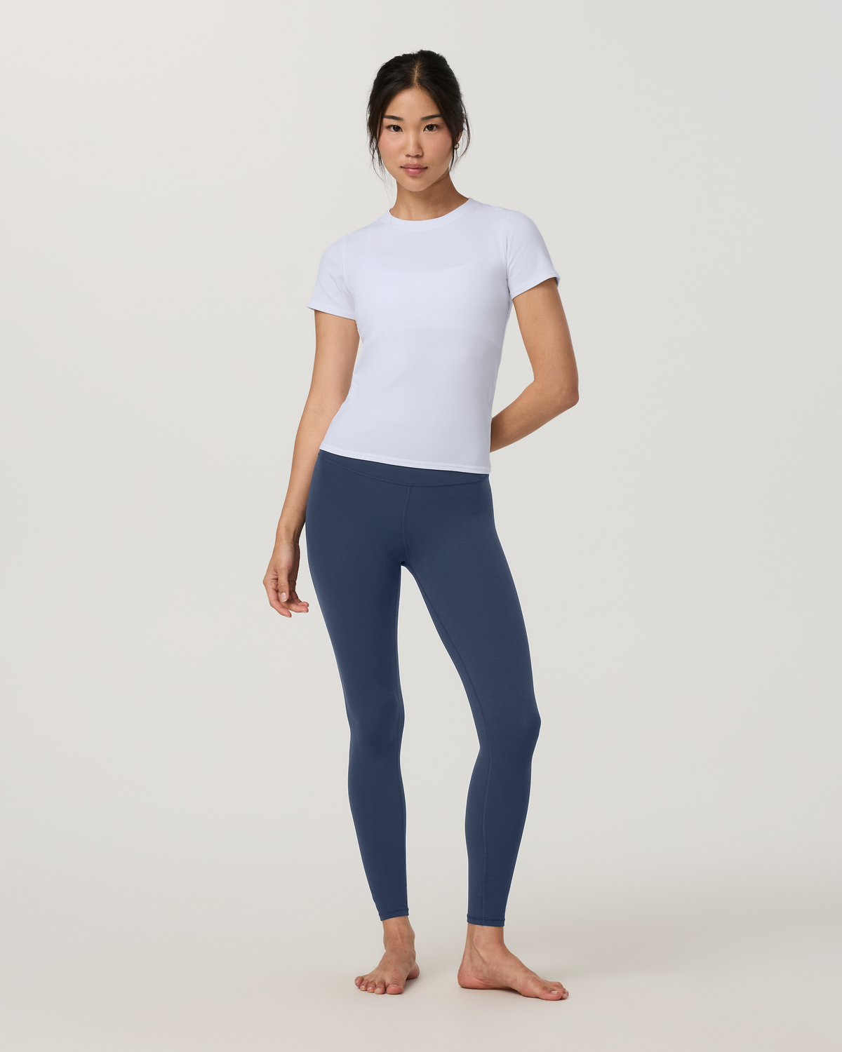 Pose Fitted Tee Long | White