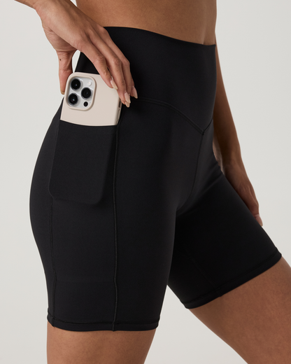 Vuori AllTheForm™ Pocket Short 6" | Black Tonal