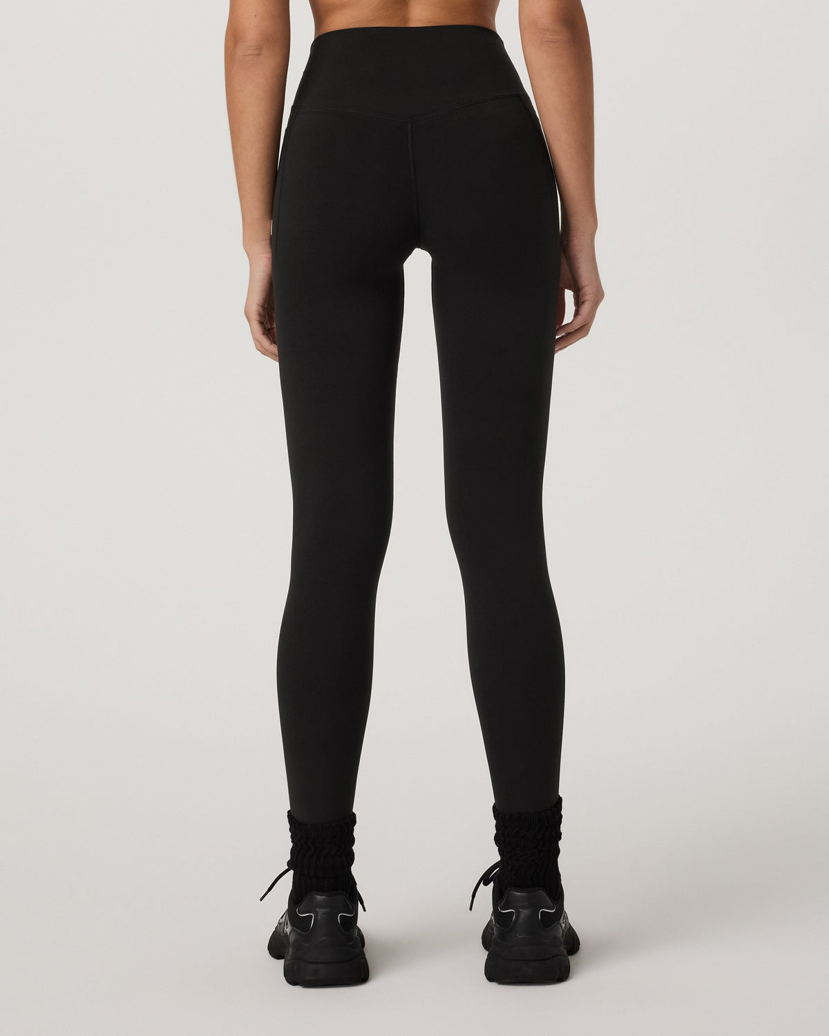 Vuori AllTheForm™ Pocket Legging | Black