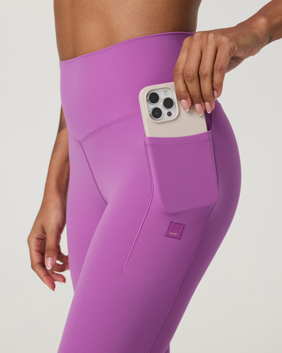 Vuori AllTheForm™ Pocket Legging - Short | Bloom