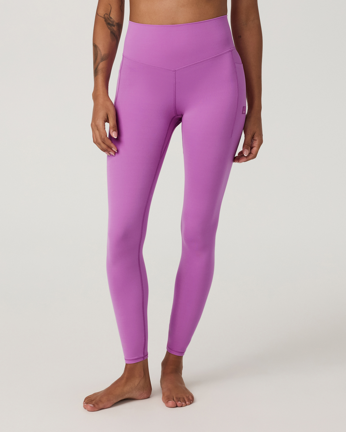 Vuori AllTheForm™ Pocket Legging - Short | Bloom