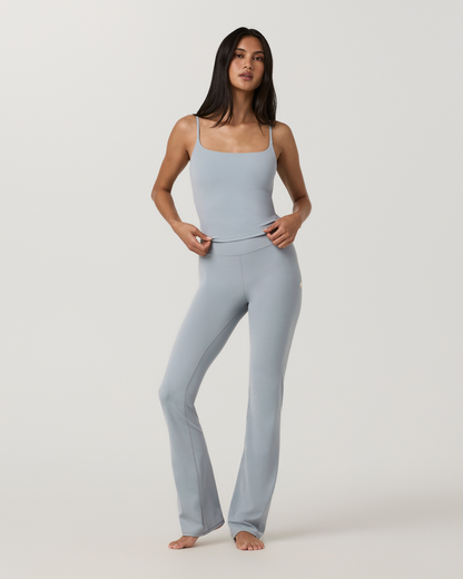 Vuori AllTheFeels™ Slim Flare | Raindrop