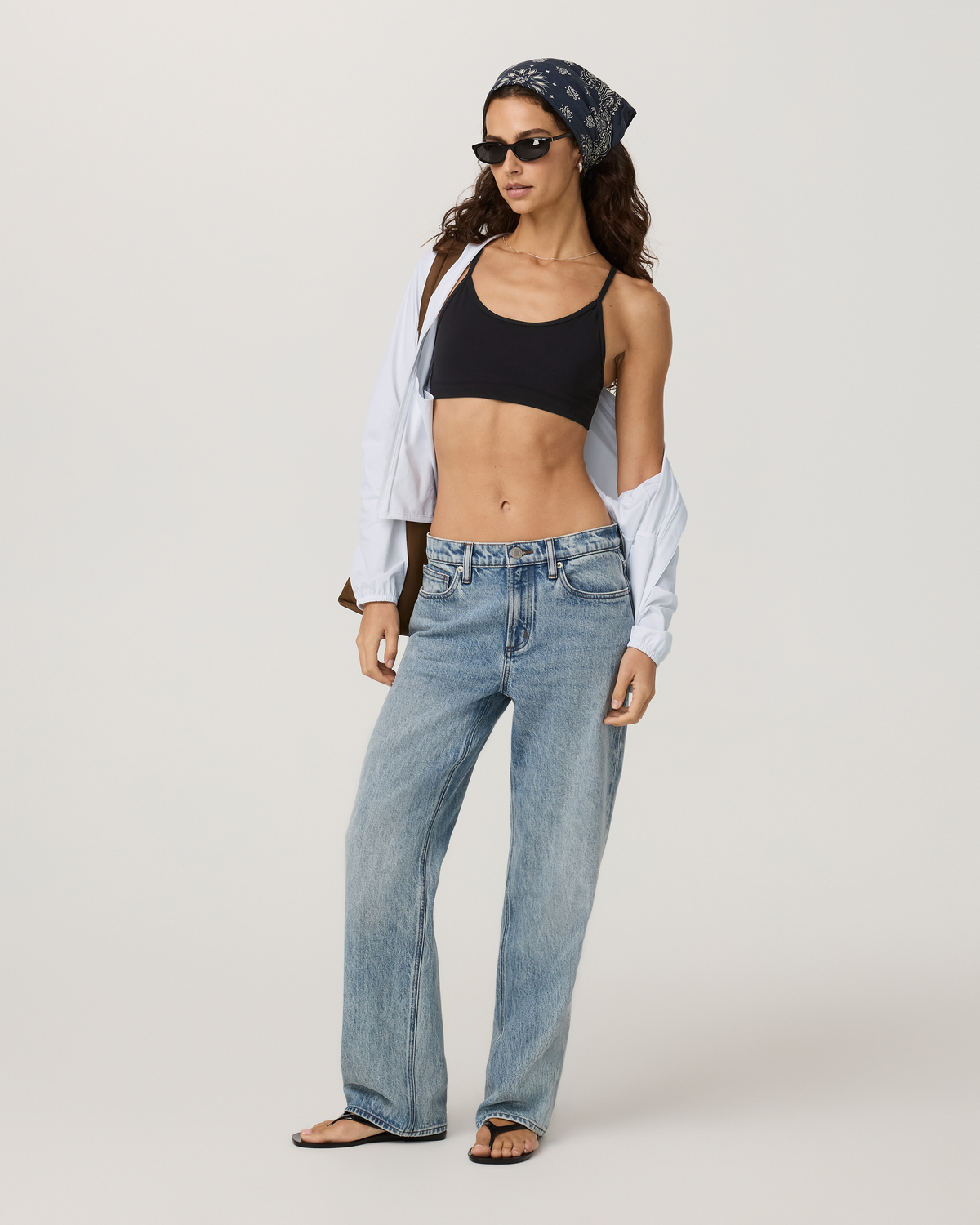 Women's Vuori Vintage Straight Leg Jean 30" | Light Wash Indigo Denim