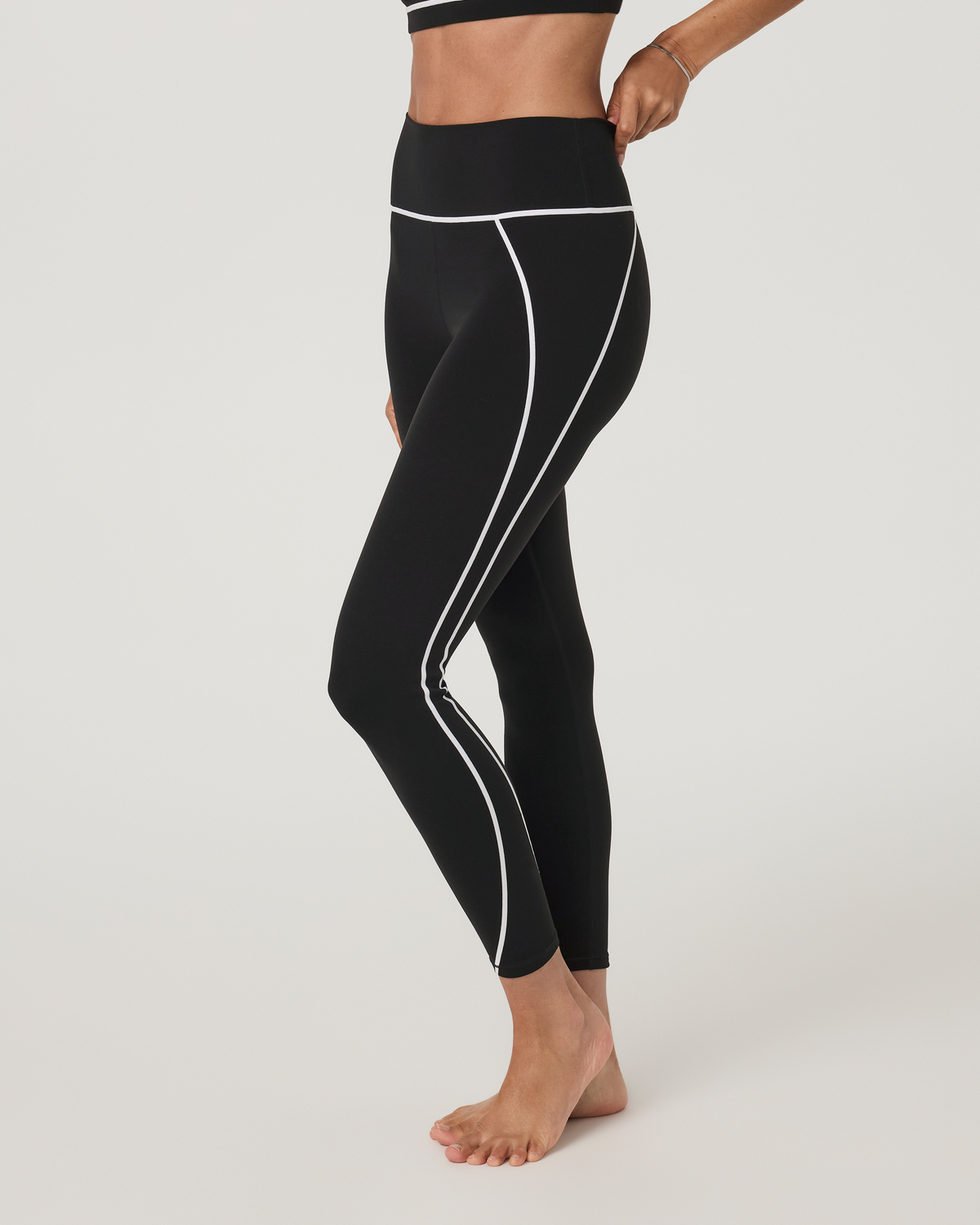 Vuori AllTheFeels™ Linework Legging | Black