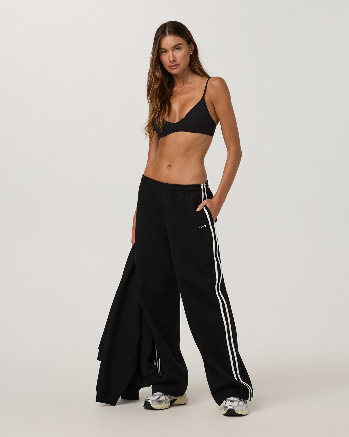 Restore Straight Leg Track Sweatpant-Long | Black
