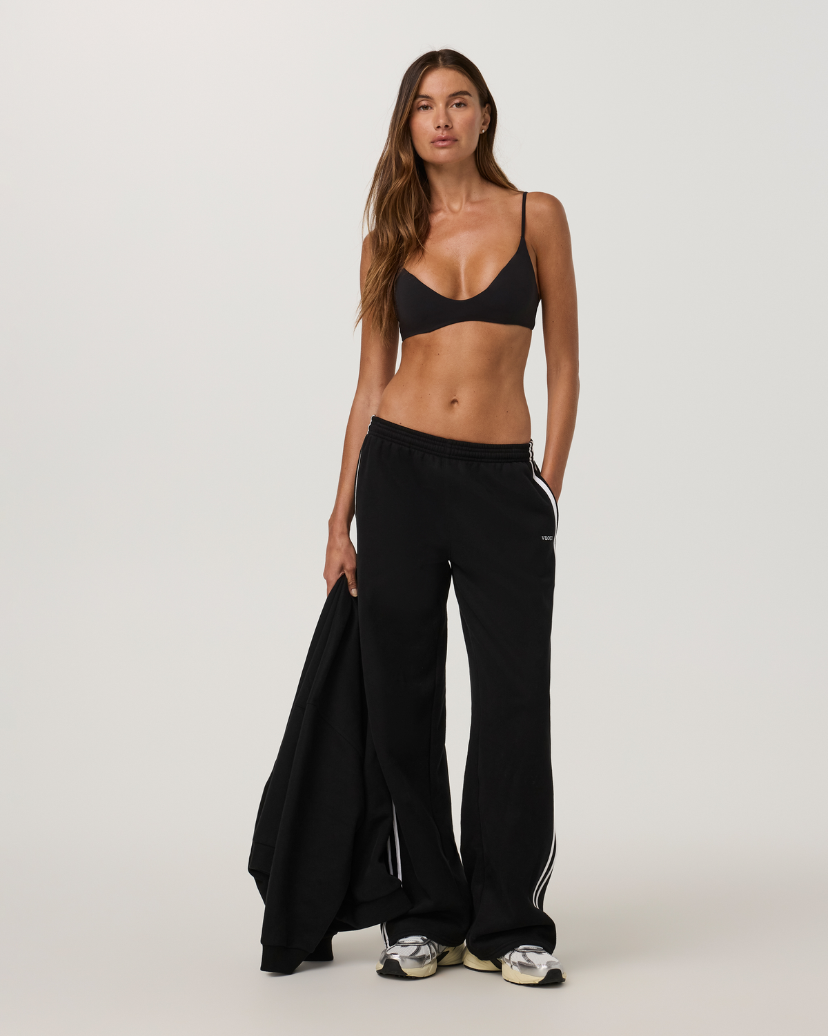 Restore Straight Leg Track Sweatpant-Short | Black