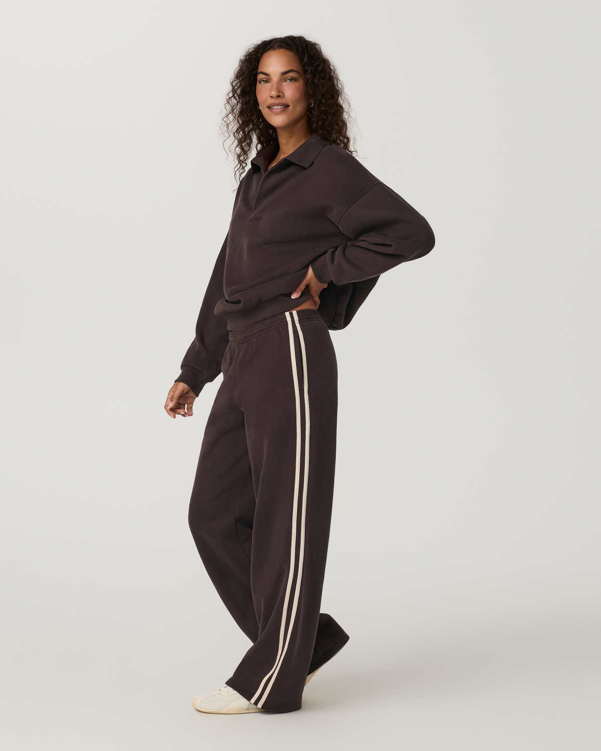 Restore Straight Leg Track Sweatpant | French Roast